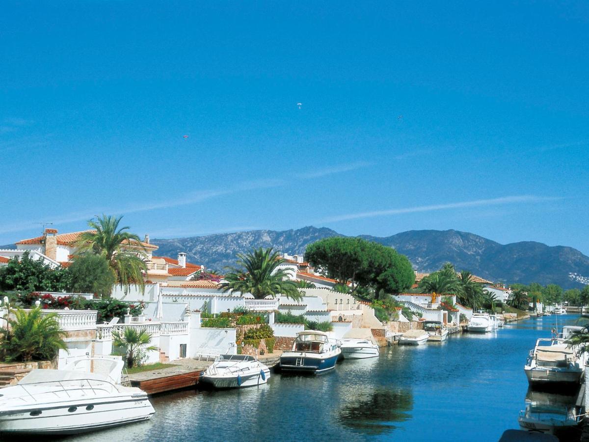 Holiday Home Requesens Canal Empuriabrava Exteriér fotografie