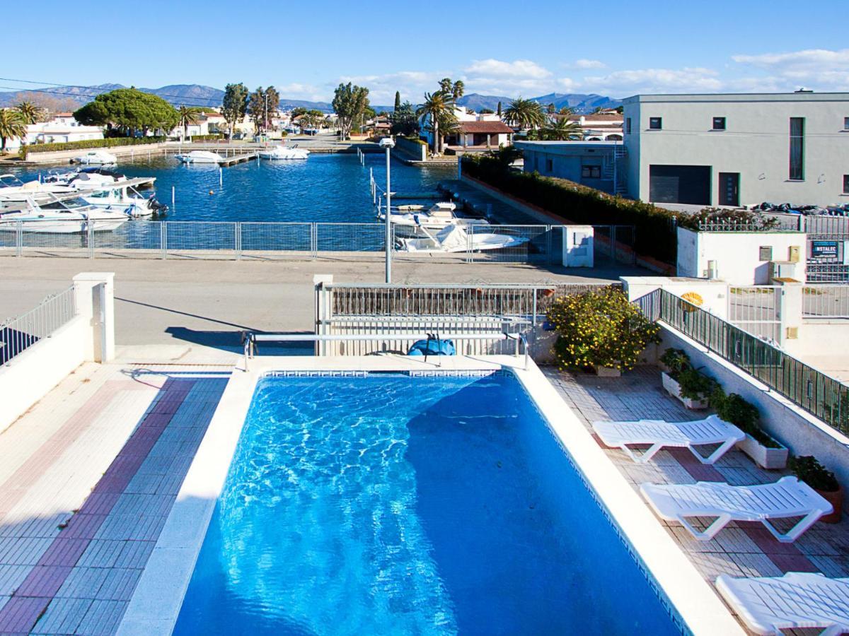 Holiday Home Requesens Canal Empuriabrava Exteriér fotografie