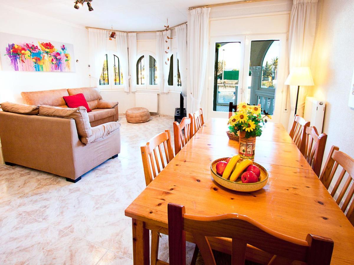 Holiday Home Requesens Canal Empuriabrava Exteriér fotografie